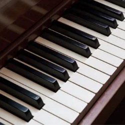 Learn to improvise and play piano by ear 