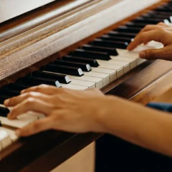 virtual piano lessons on Zoom